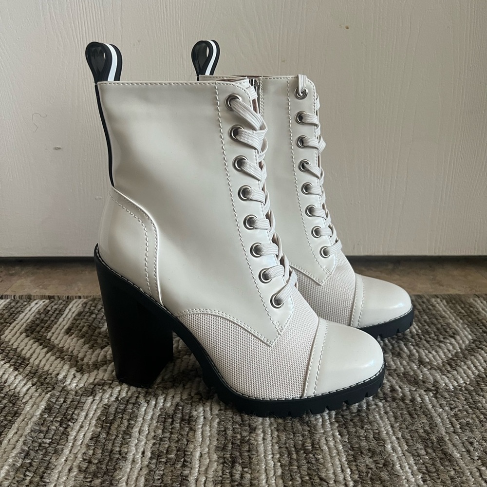NEW! BCBGeneration White and Black Lace Up Heeled Ankle Boots